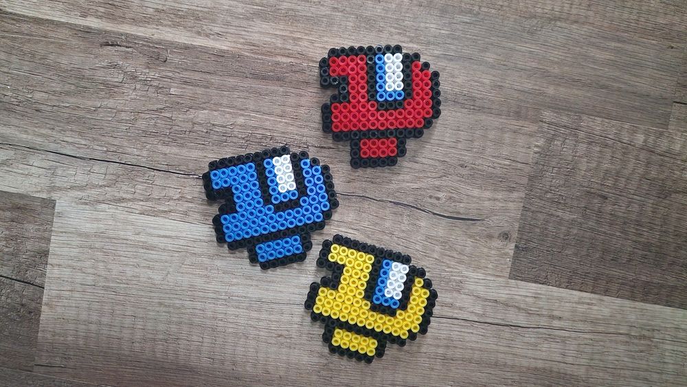 figurka z koralików-  among us