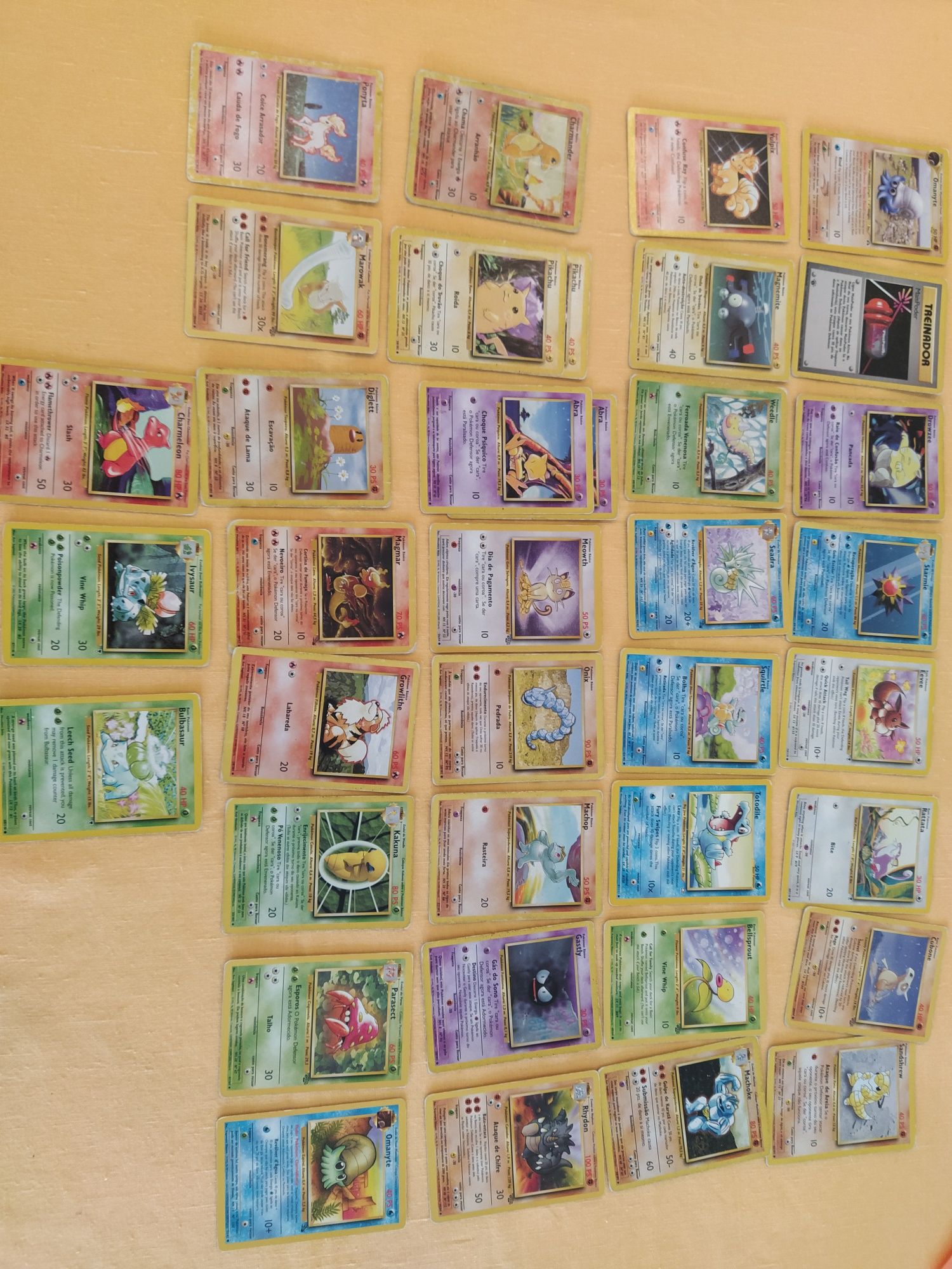 Conjunto 64 cartas Pokémon antigas