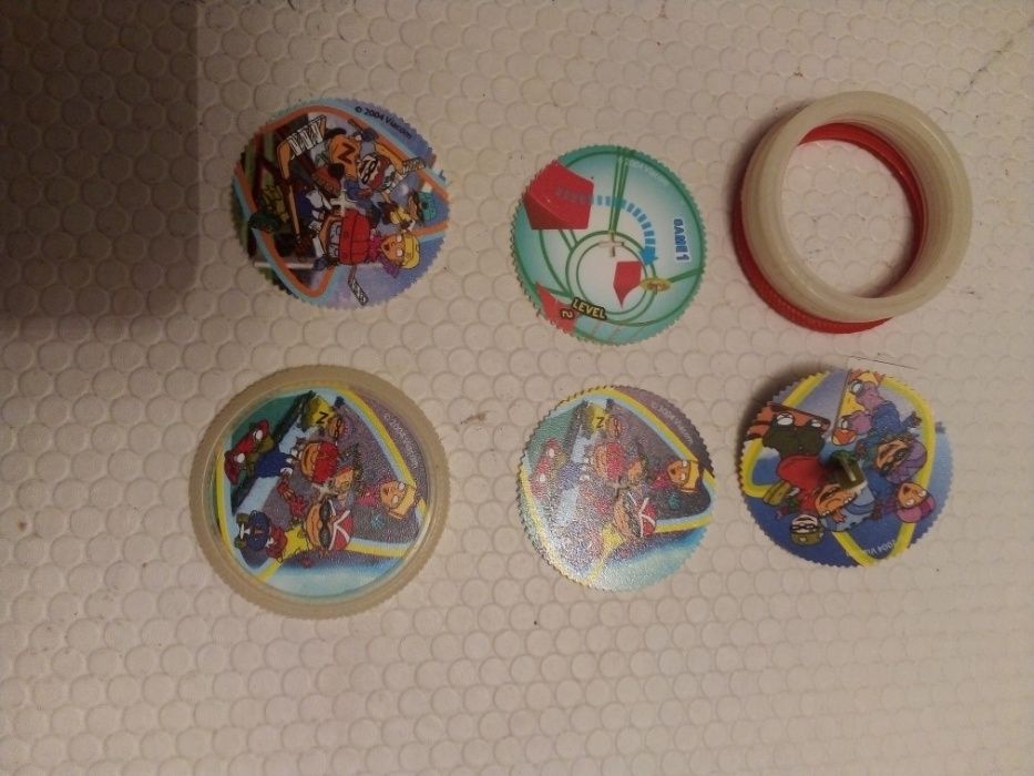 Tazos de várias colecções