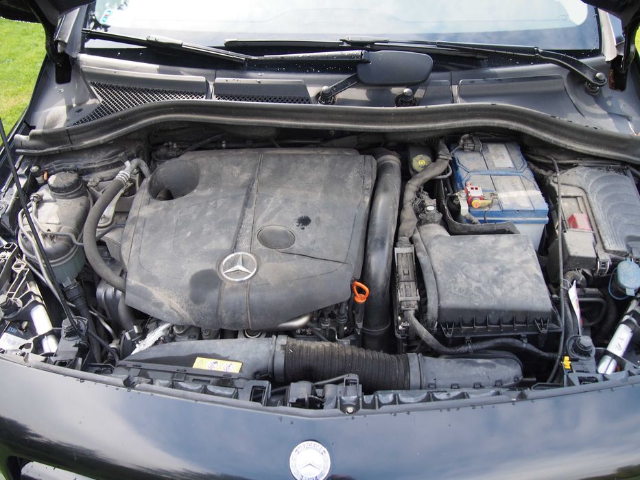 Mercedes B 180  2011r