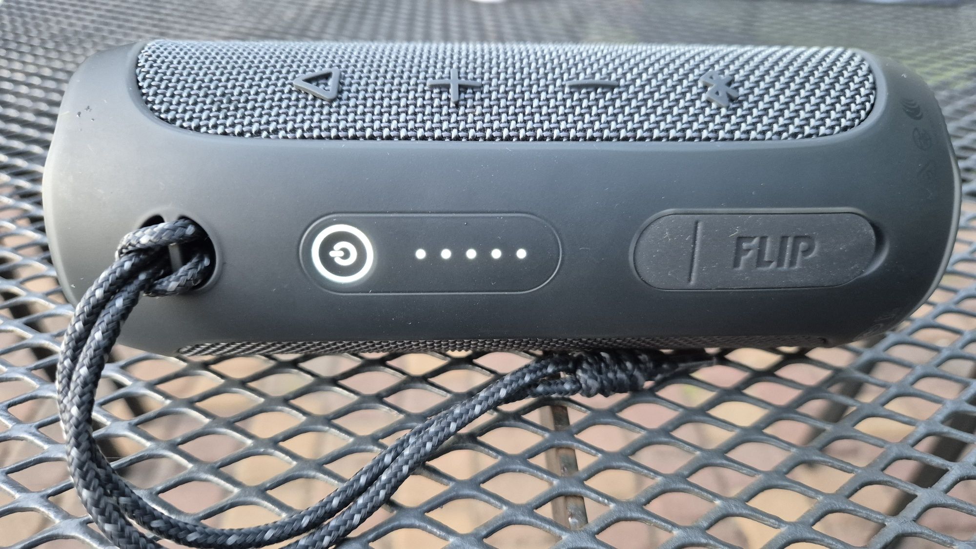 JBL Flip Essential 2