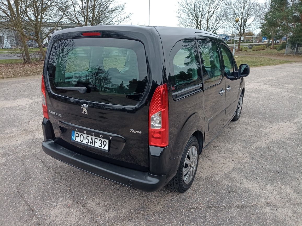 Peugeot Partner Tepee 1.6Hdi Zadbany