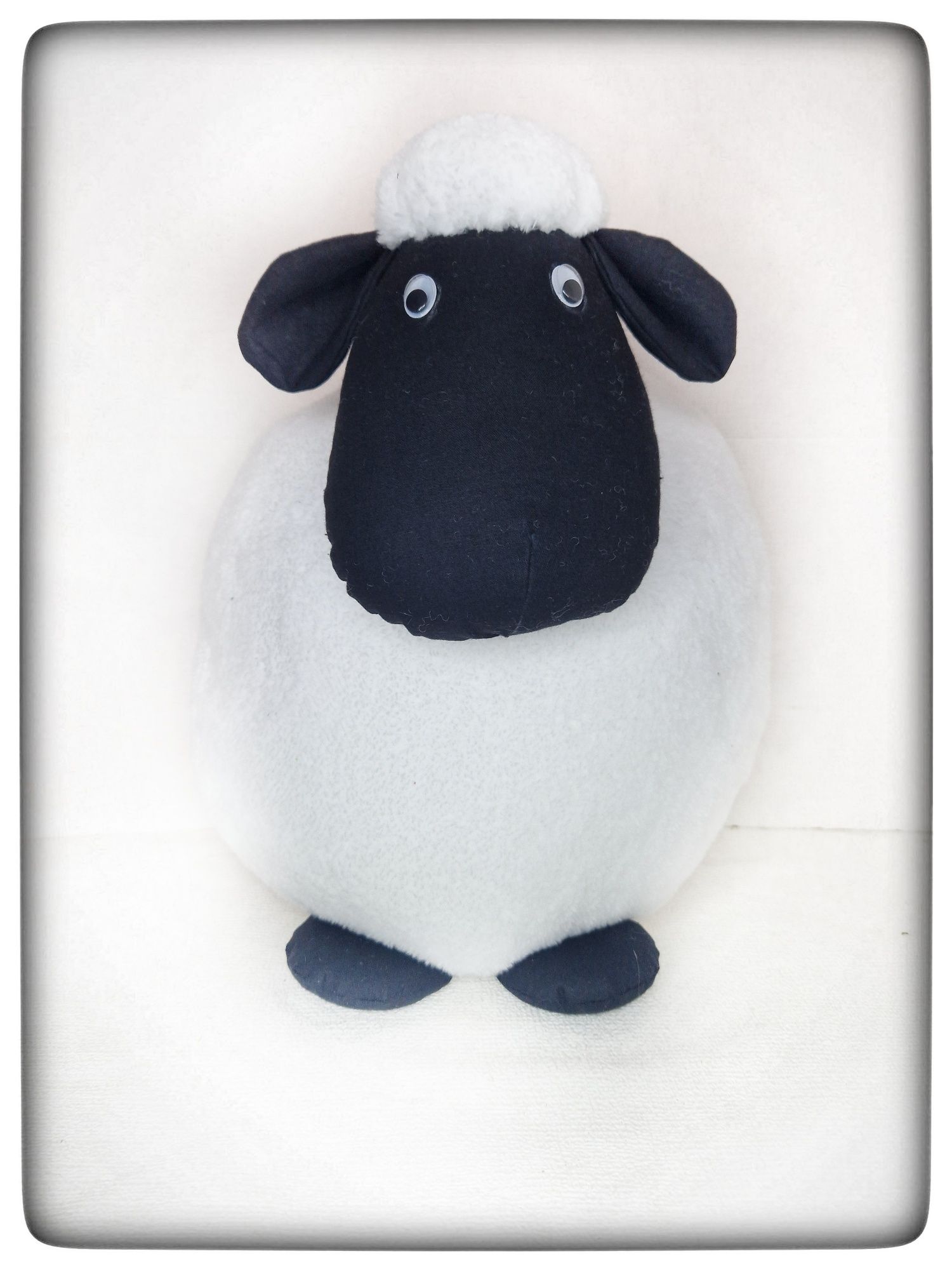 Poduszka dekoracyjna owieczka