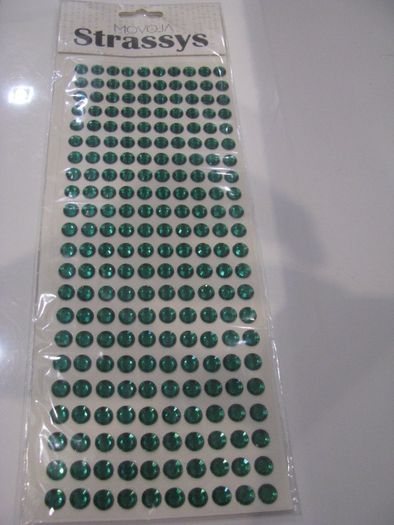kryształki  naklejki samoprzylepne cyrkonie dżety 8mm - 220 szt