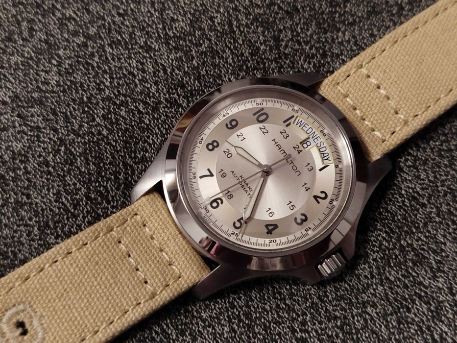 б.в. Hamilton Khaki Field H64455523 Swiss made механіка годинник