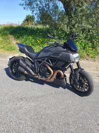 Ducati Diavel Dark Carbon