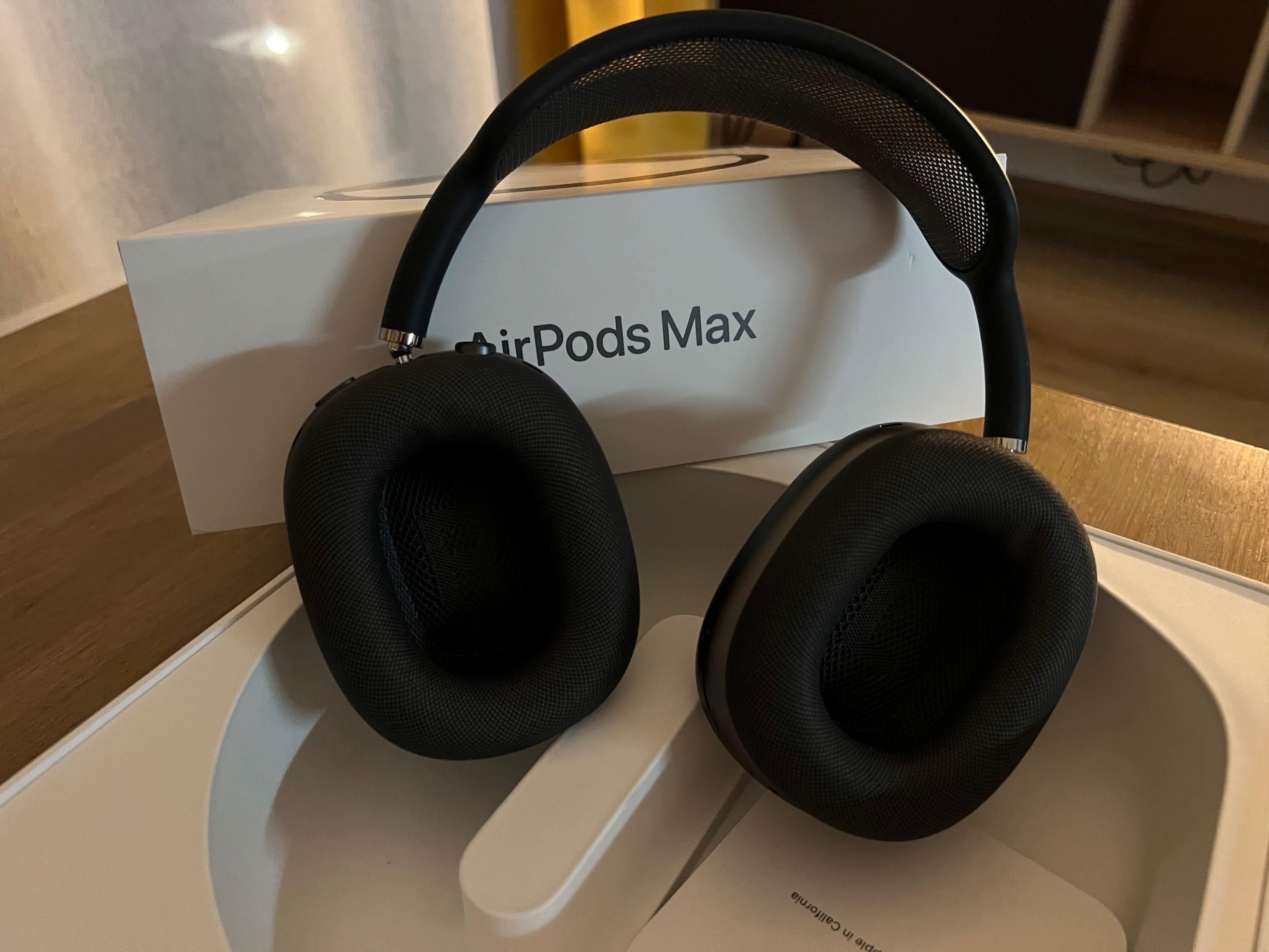 AirPods Max jak nowe.