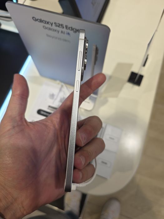 NOVO Samsung S25 Edge com fatura