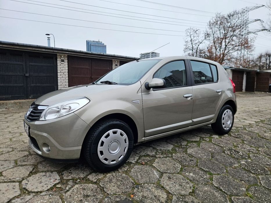 Dacia Sandero Salon Pl 1.6 Benzyna Serwisowany Bezwypadkowy