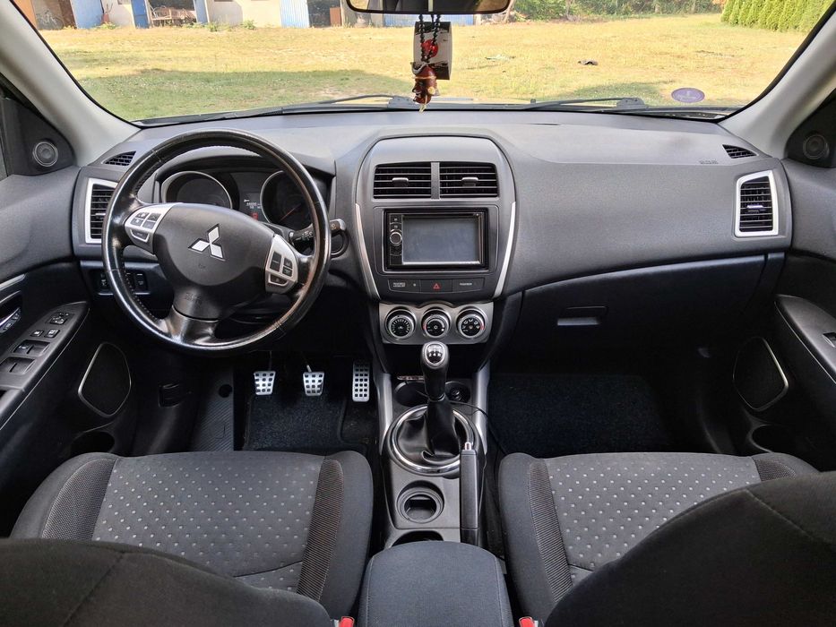 Mitsubishi ASX 16
