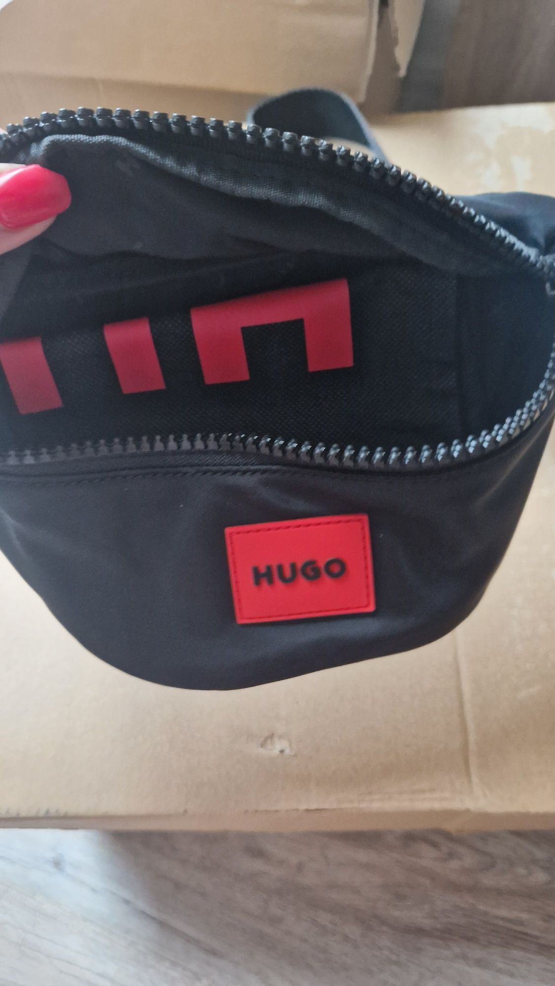 Nerka Hugo unisex