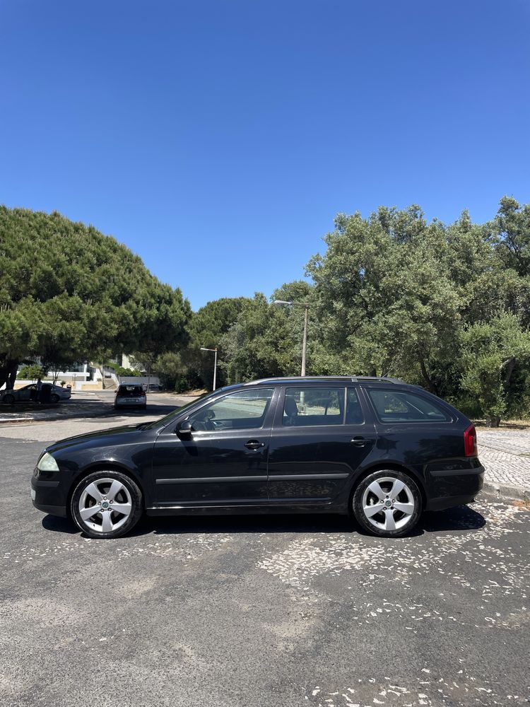 Skoda Octavia *Motor Novo* 2.0 TDI Automática