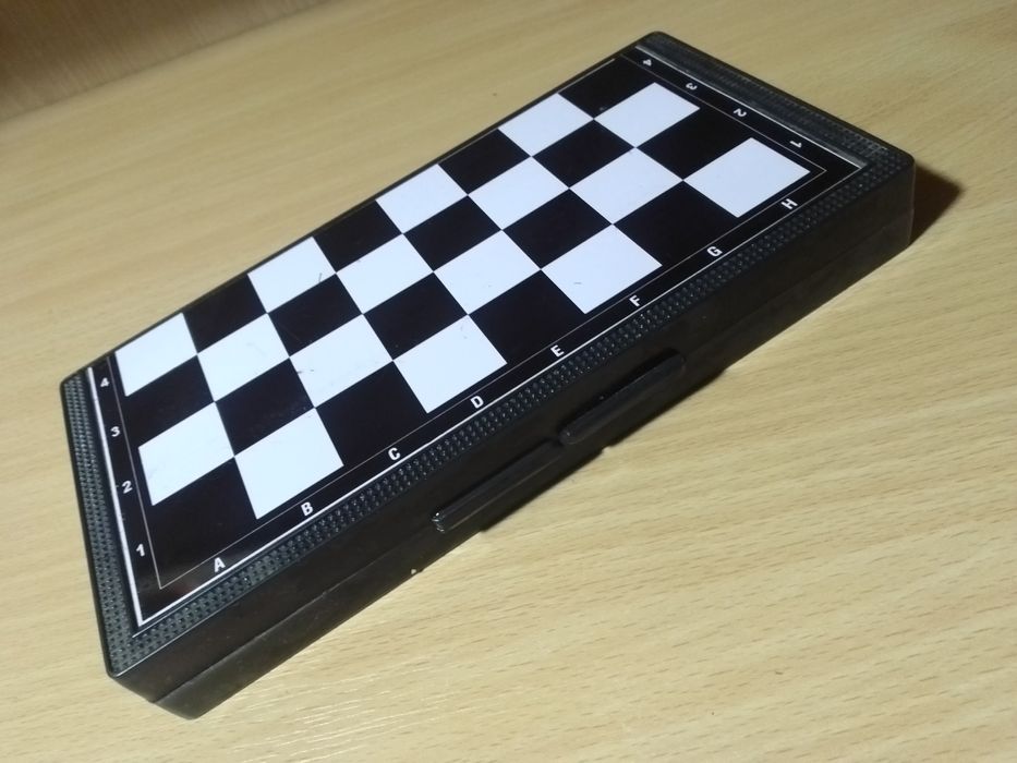 Магнитные дорожные шашки/нарды