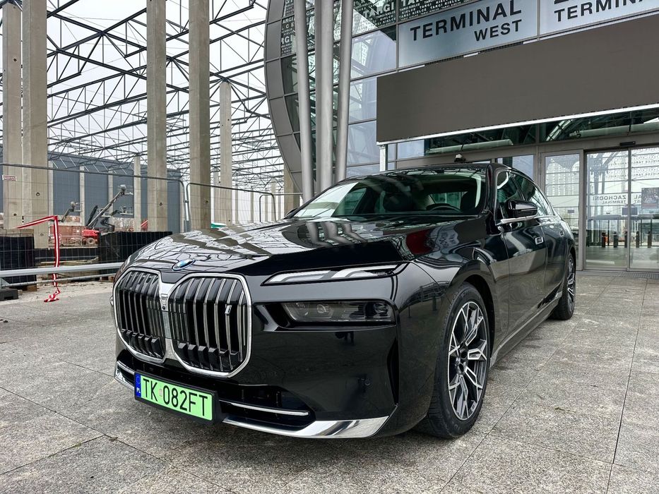 BMW i7 BMW I7 Edrive50 Bezwypadkowy Faktura VAT23 Jak Nowy Skrętna Tylna Oś