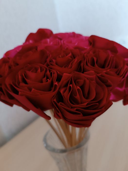 Троянди (рози) букет з атласу