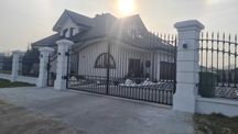 Stylowe Ogrodzenia Betonowe,Słupki Dworkowe,Słup Pałacowy,Boniowany