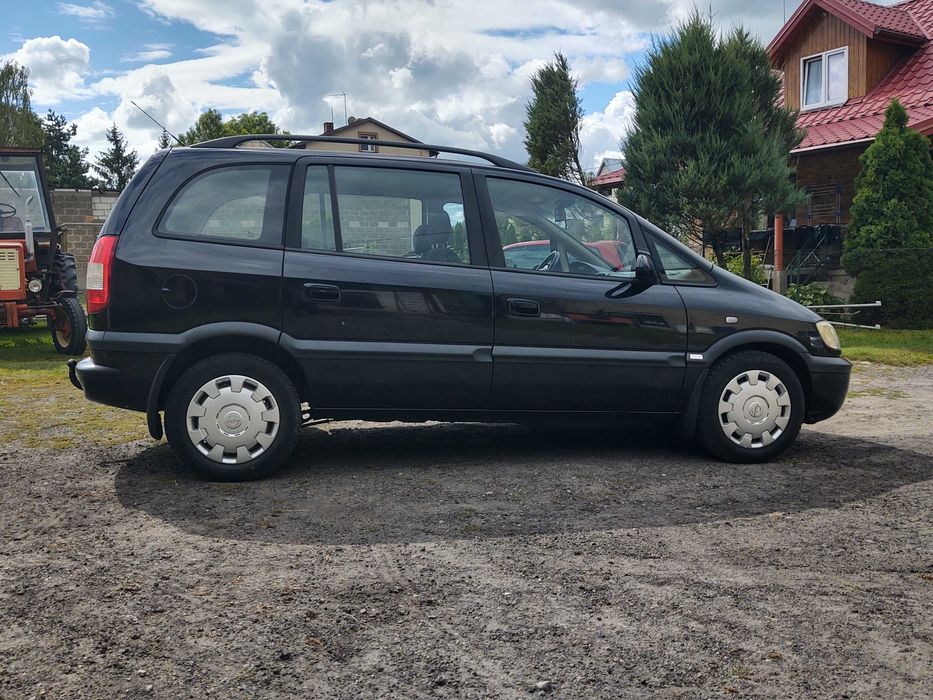 Opel Zafira, 7 osobowa, Klimatyzacja, Hak.