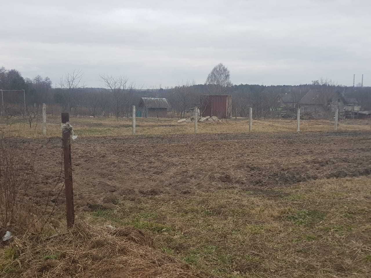 Земельна ділянка під будівництво та садівництво