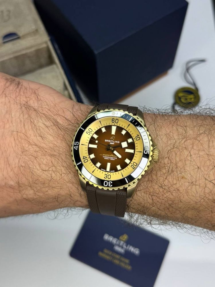 Годинник BREITLING Superocean Automatic