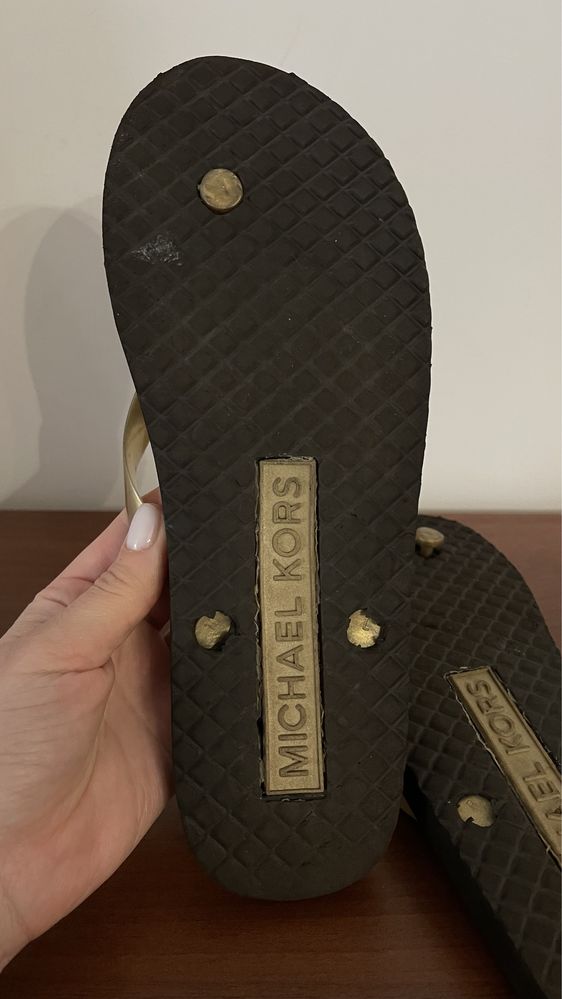 Шлепанці Michael Kors 40 розмір