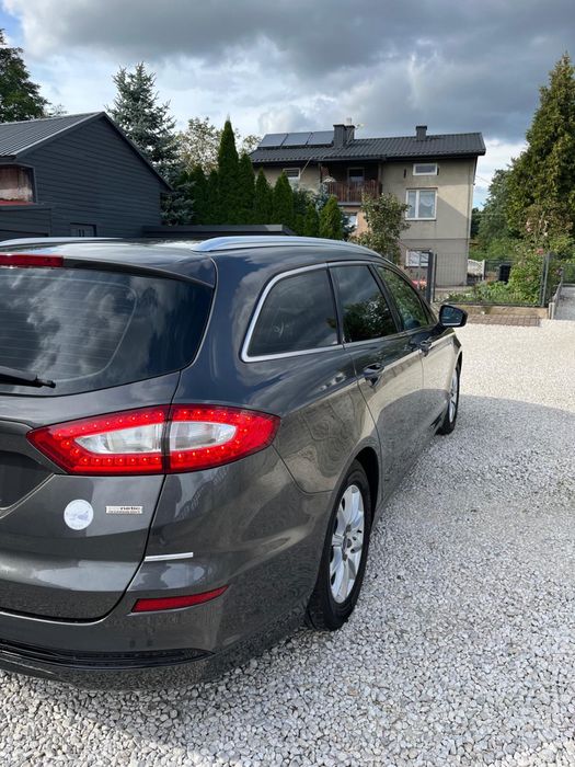 Sprzedam Forda Mondeo mk5 2017r