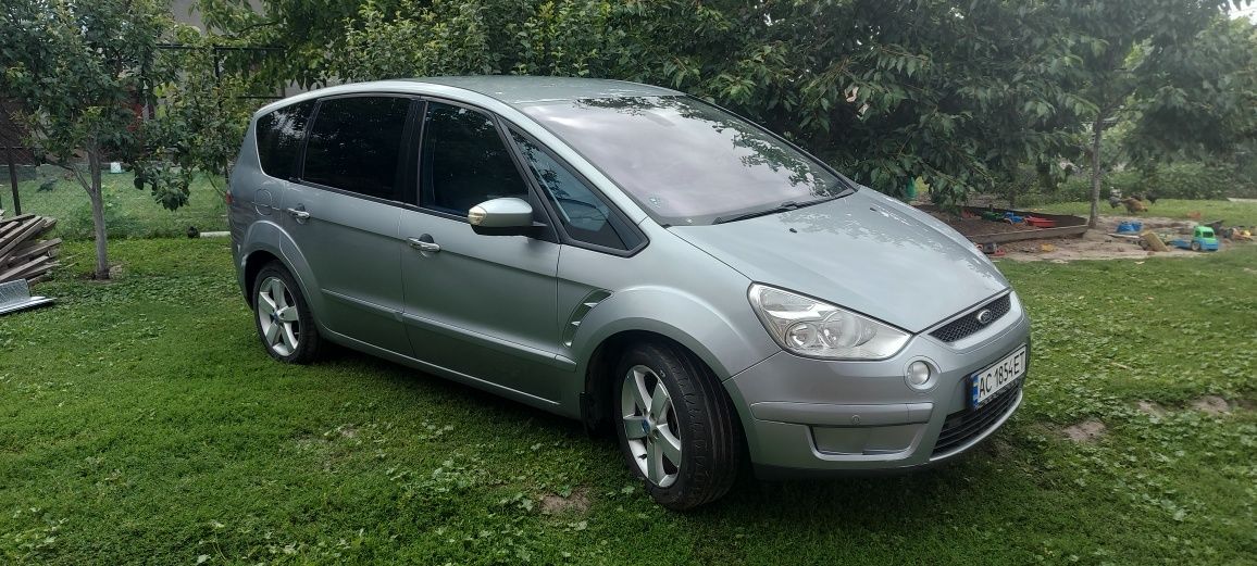 Продам Ford S- Max