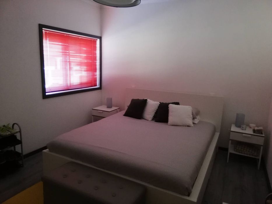 Cama Malmo / king Size 180x200 / cama gavetas colchão estrado/  pouco