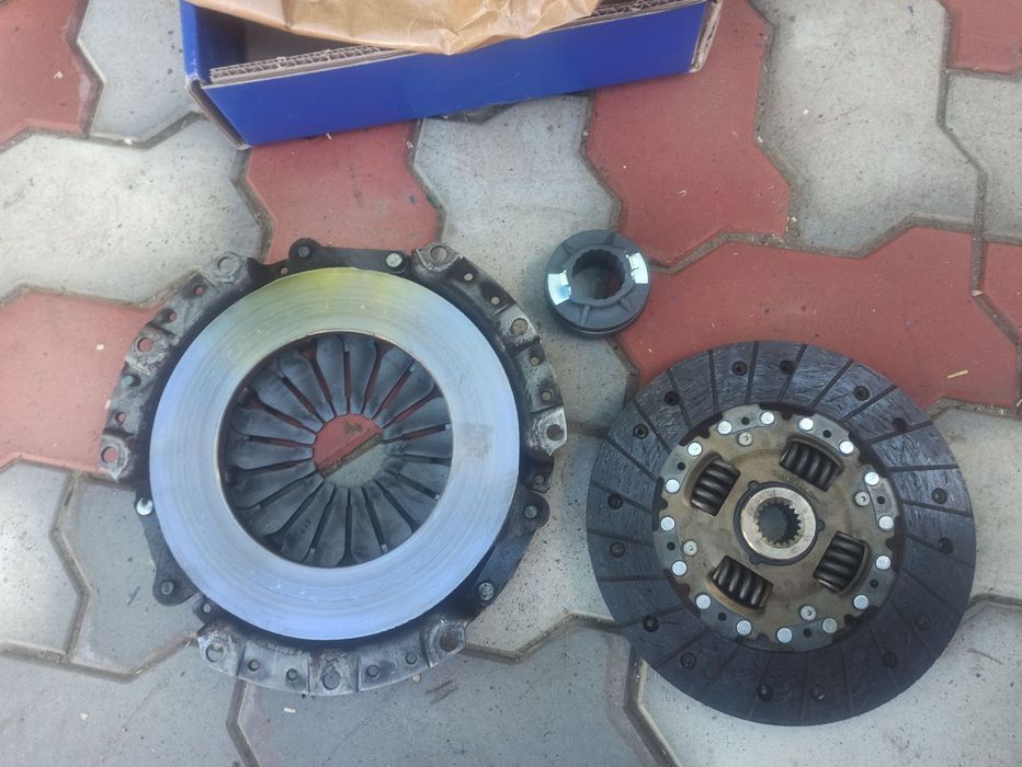 Розборка 323ф Ва mazda 323f Ba