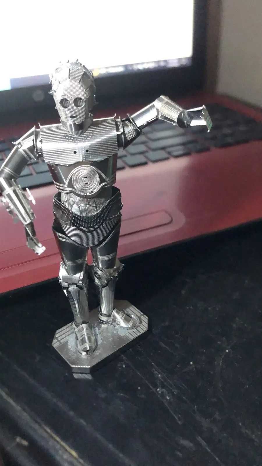 Metalowe Puzzle 3D - Model Star Wars: Robot C-3PO