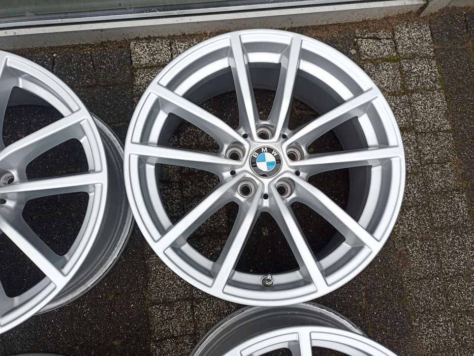 BMW 17 "Serii 3 G20 G21 Serii 5 G30  X1 X3 2020 rok Felgi Alumin 5*112