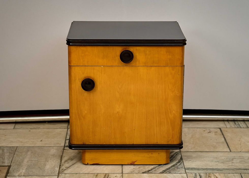 Szafka nocna proj. Jindrich Halabala UP ZAVODY lata 60 VIntage.