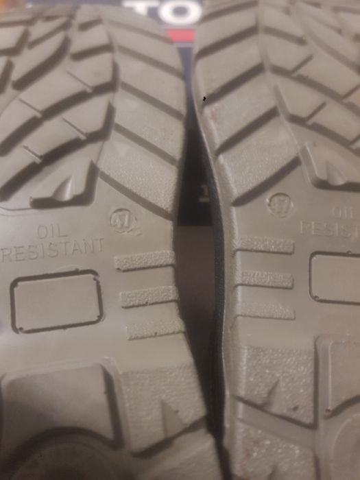 Buty  robocze  47