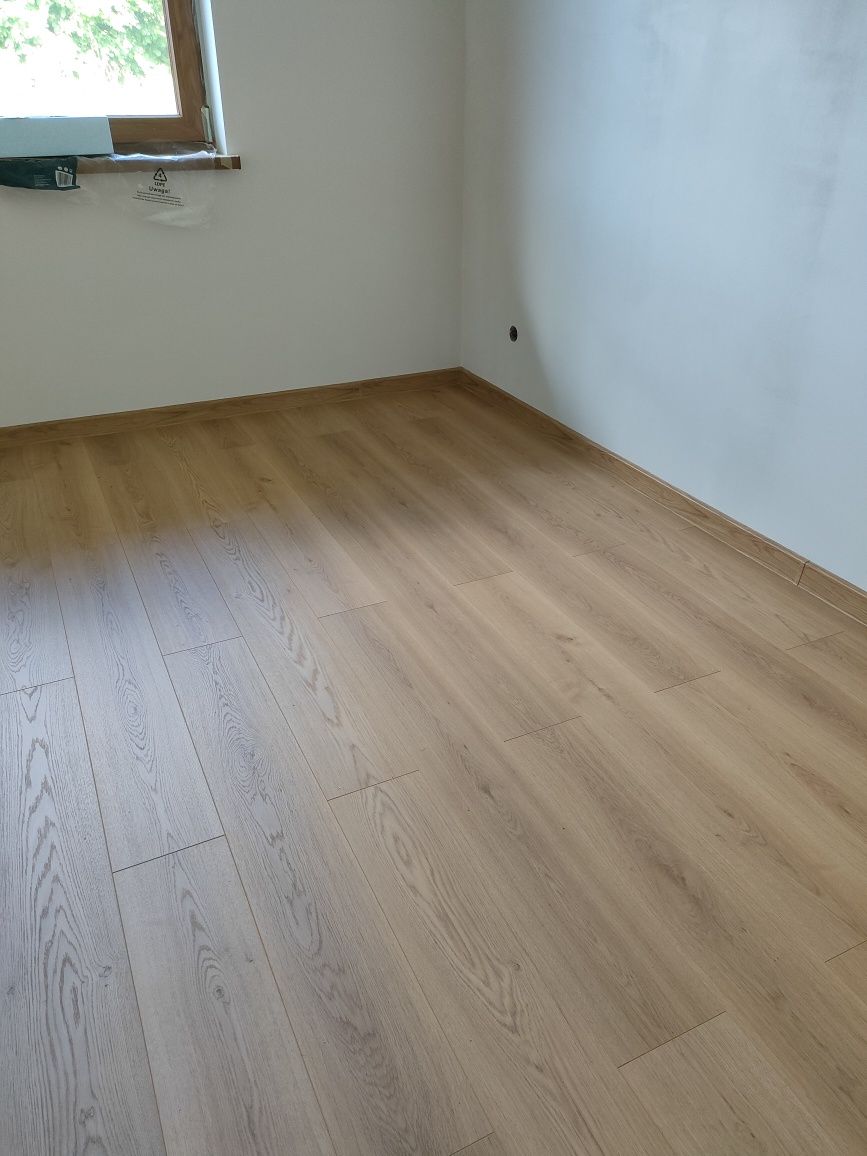 88493 premium floor ultra+ dąb miodowy 1 paczka