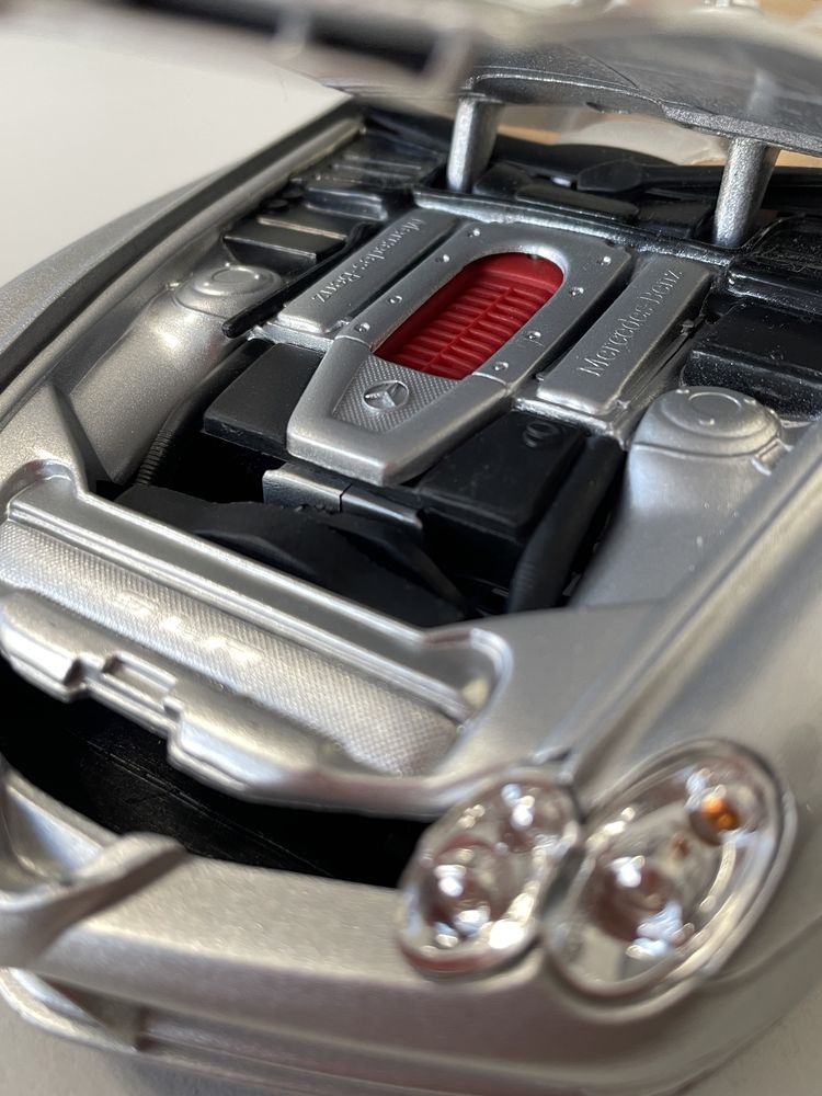 Model Mercedes Vision SLR (1999) 1/18 Maisto jak Bburago Welly Solido