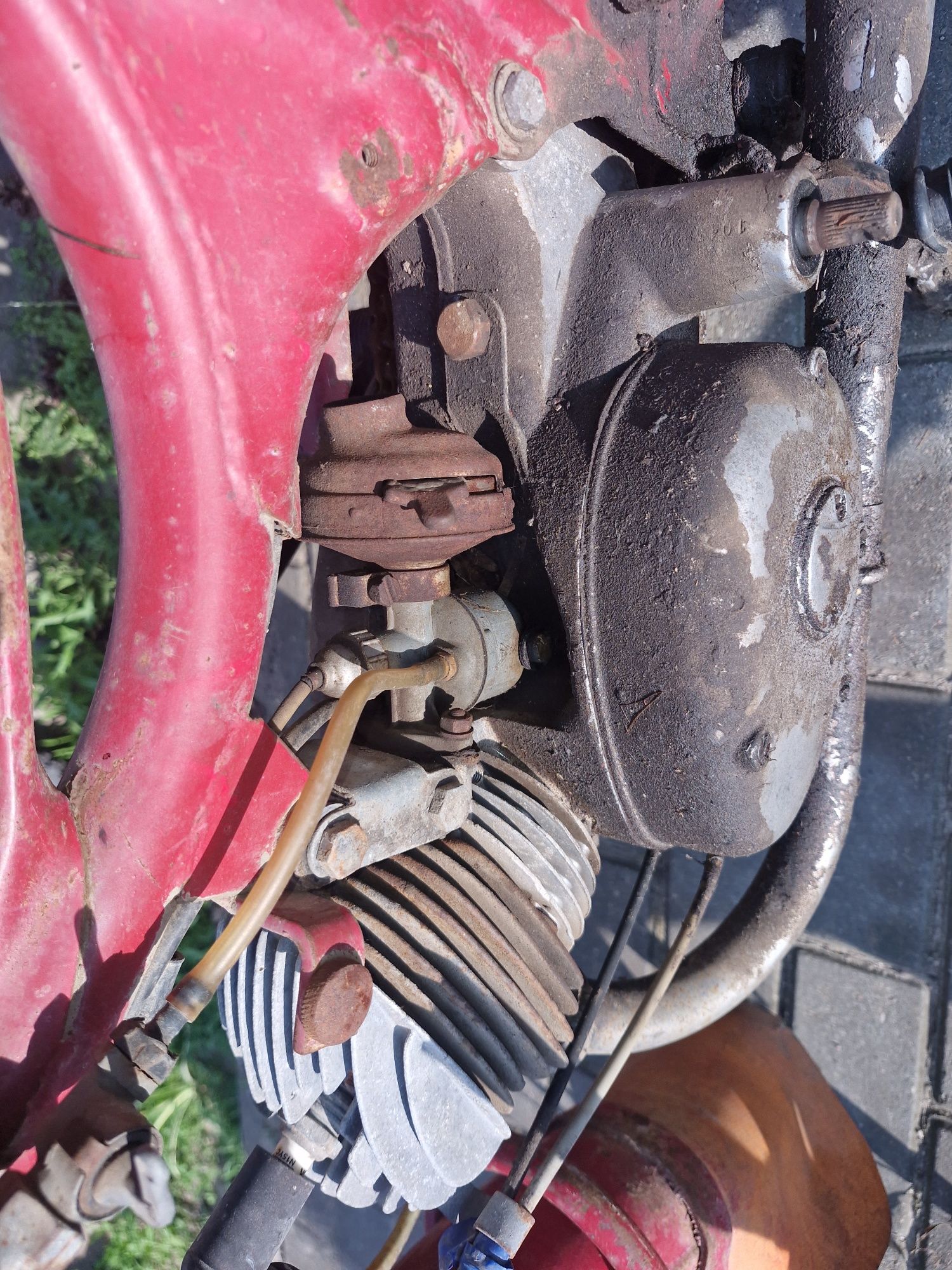Simson sr2e sr2 cały plus rama . Do remontu.  Transport gratis