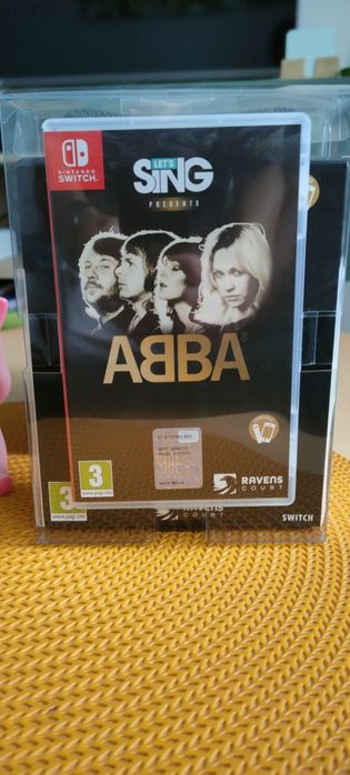 Nintendo Switch V2 (Stan BDB, Pełen Zestaw + Gry + 4 pady + 4 mikrofon