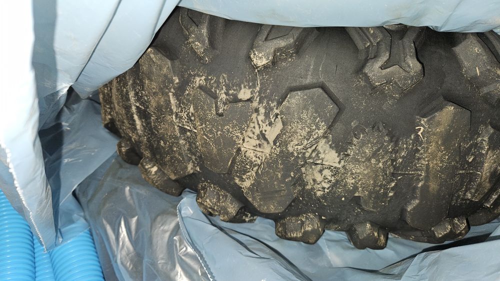 Opony ATV CST Abuzz, 25x8.00-12, 25x10-12 komplet uzywany