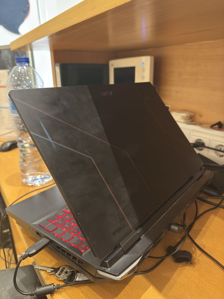 Portatil laptop Acer Nitro 32gb ram