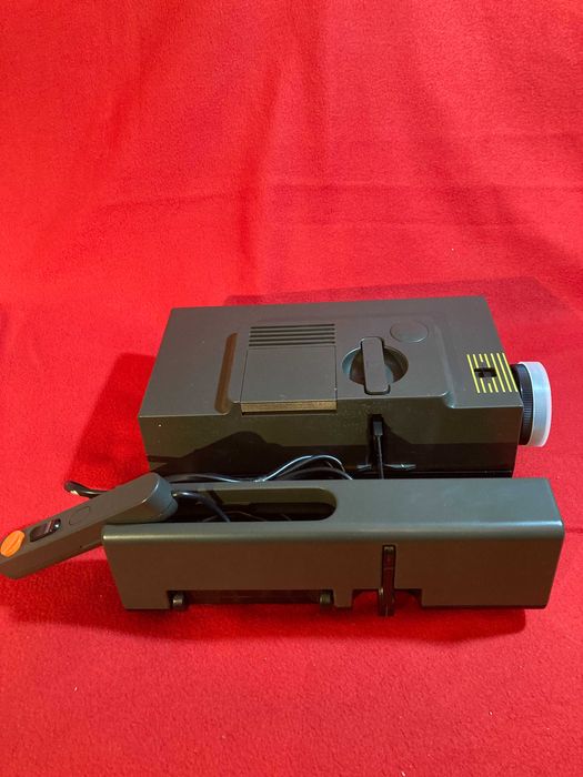 Projetor de slides REFLECTA