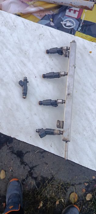 Топливна бензинова Форсунки на Чері Тіго 1.6-1.8