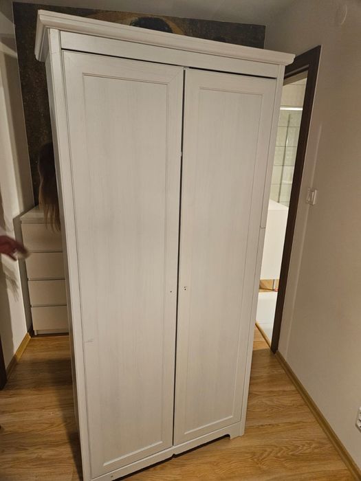 Biała szafa ikea / dostawa