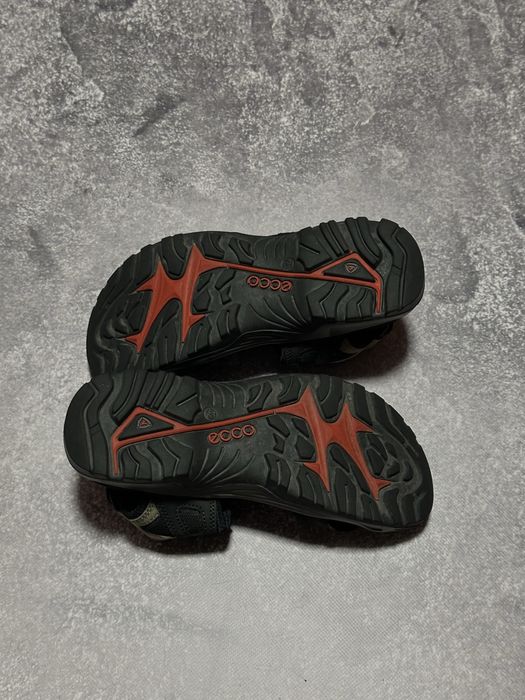 Босоніжки Ecco (оригінал, сандалі), є розміри 41,42,43