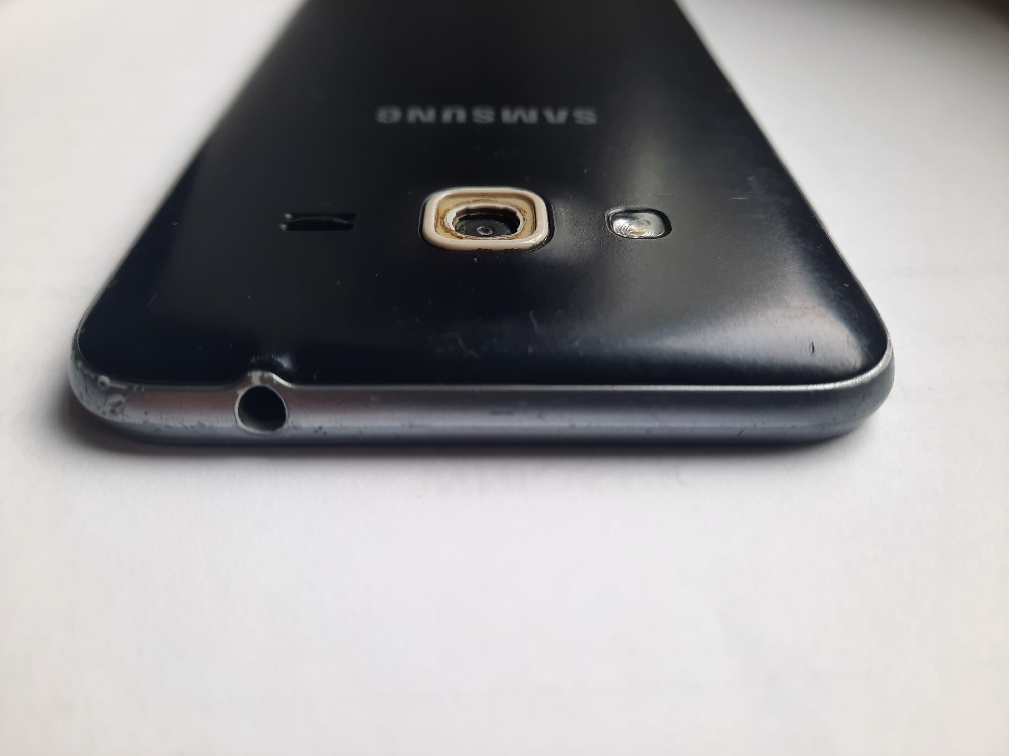 Telefon SAMSUNG J3