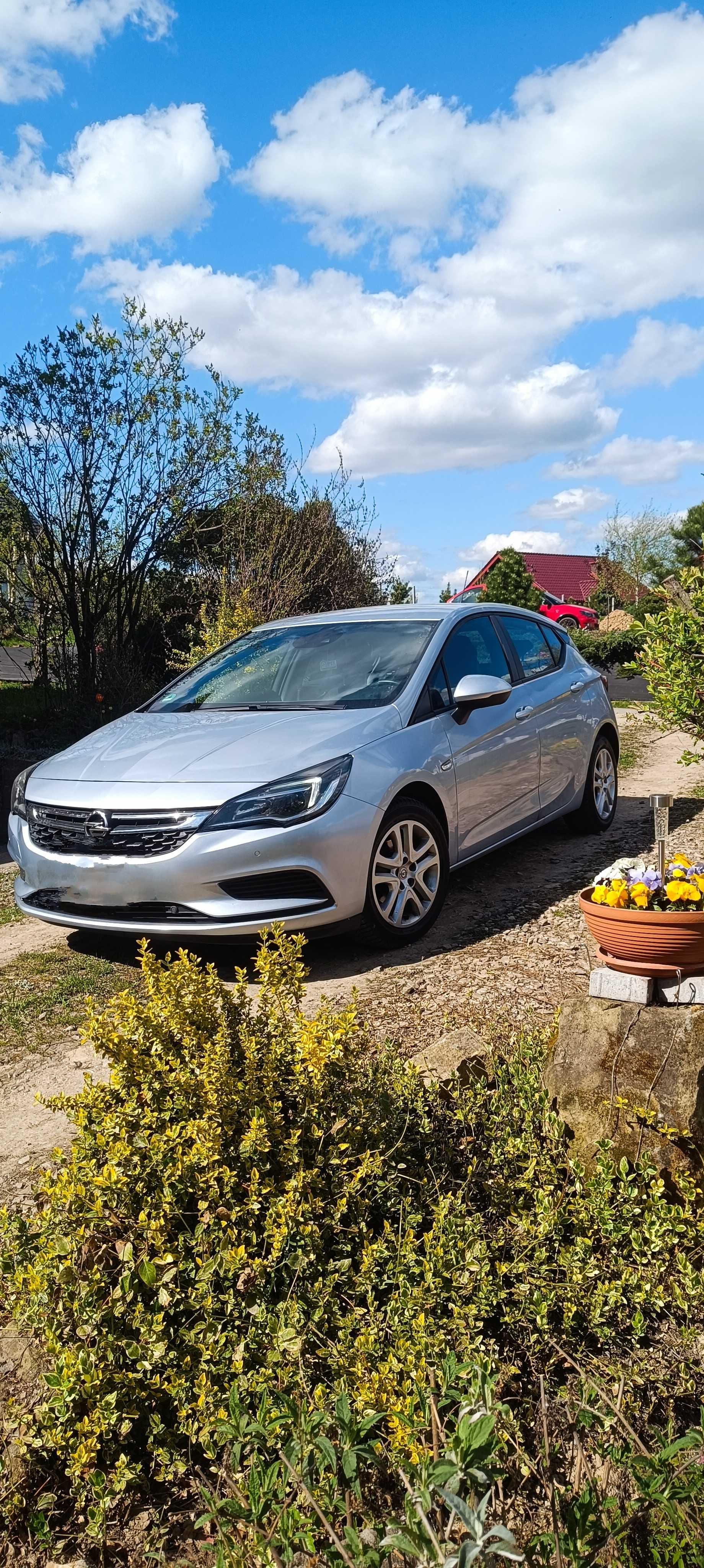 Astra k Turbo benzyna 2016