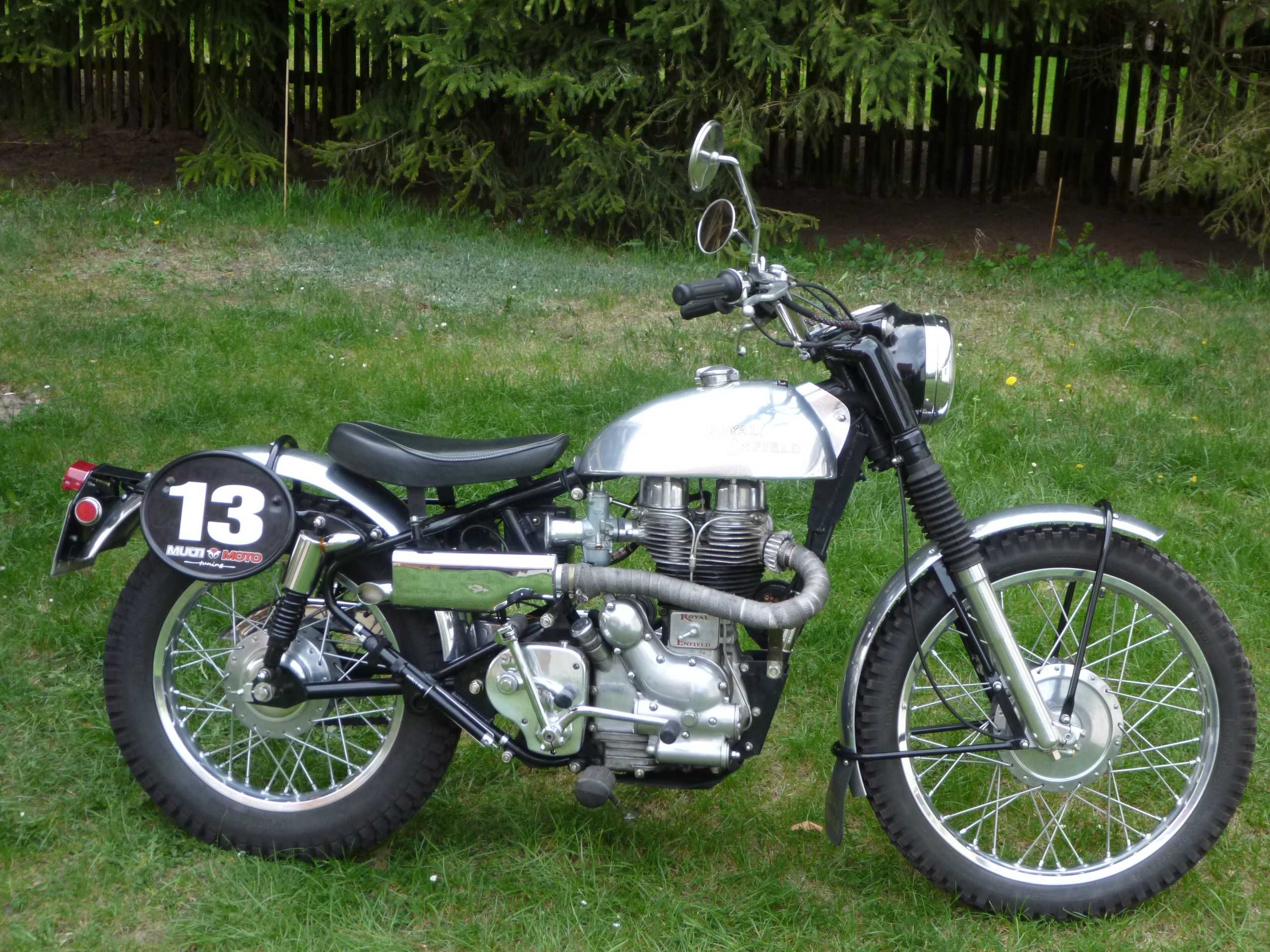 Motocykl Royal Enfield Trial
