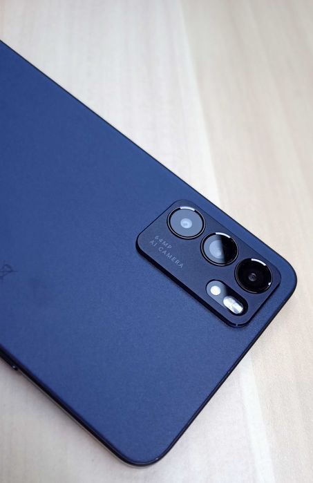 Smartfon Oppo Reno6 5G 8/128GB 64MP 4K czarny jak nowy Android 13 etui