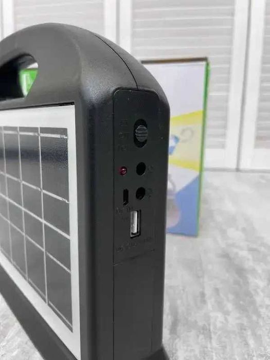Зарядна станція Cclamp соняшна панель +2 лампочки+ліхтар+Power Bank