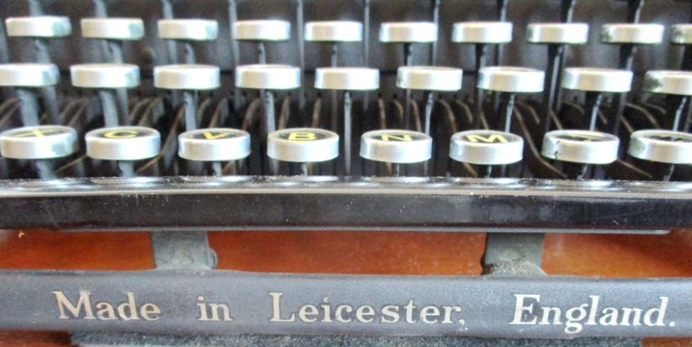 Maquina de escrever Imperial – 1930 – Raridade