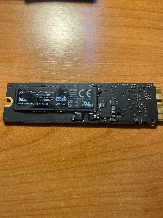 SSD Apple Samsung Modelo: MZ-JPV1280/0A2 (não testado)