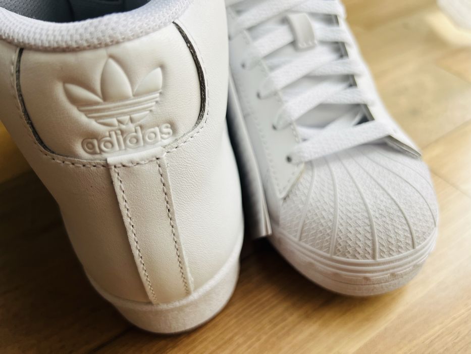 Adidas Superstat Pro Model